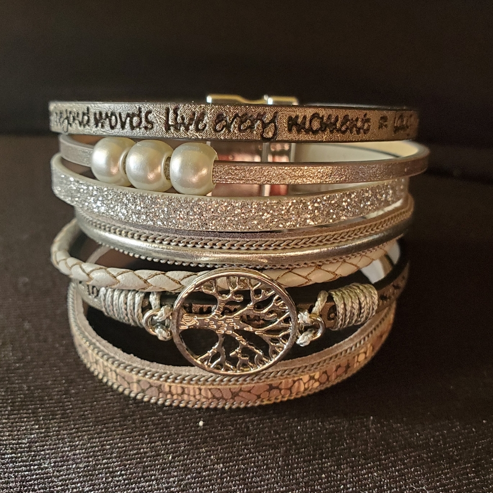 Bohemian Multilayer Tree of Life Leather Inspirational Bracelet Gray and Silver